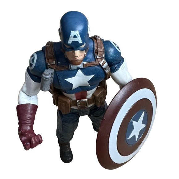 Marvel Select Ultimate Captain America | Diamond Select | Loose Action Figure - Picture 2 of 15
